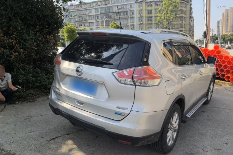 Used Nissan X-Trail 2014 2.5L CVT Luxury Edition 4WD Rear Right 45 Deg