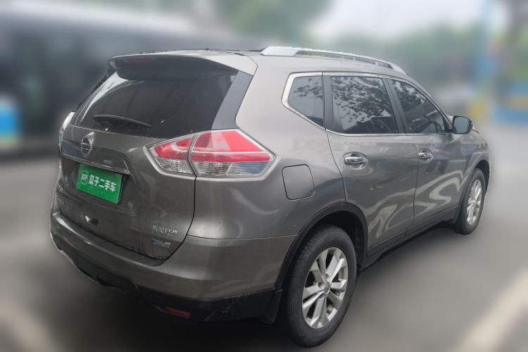 Used Nissan X-Trail 2014 2.5L CVT Leading Edition 4WD Rear Right 45 Deg