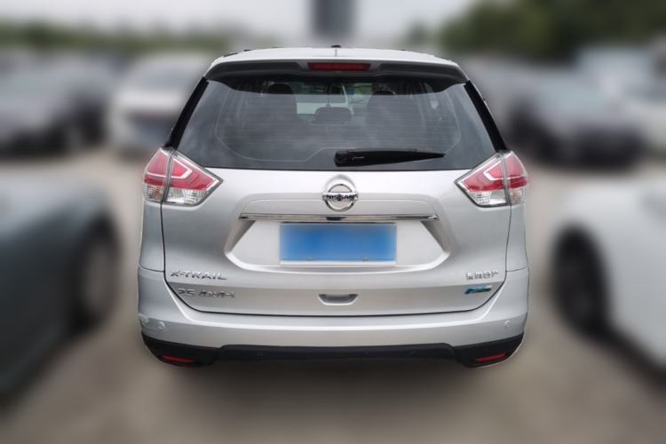 Used Nissan X-Trail 2014 2.5L CVT Luxury Edition 4WD Rear