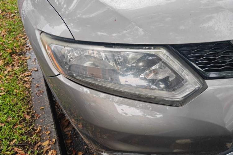 Used Nissan X-Trail 2014 2.0L CVT Comfort Edition 2WD Right Front Headlight