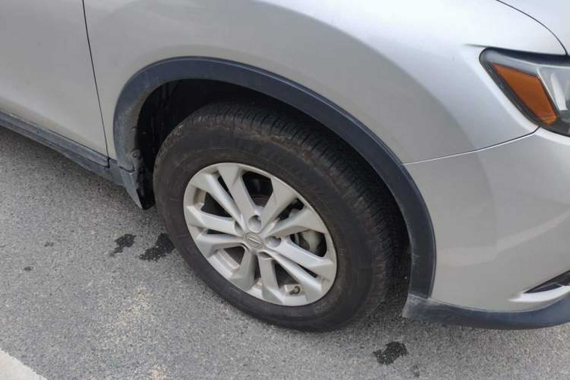 Used Nissan X-Trail 2014 2.0L CVT Comfort Edition 2WD Right Front Wheel Hub