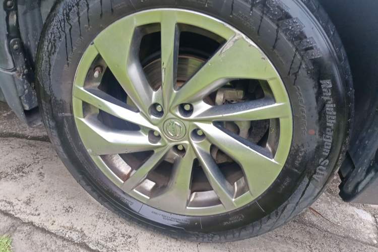 Used Nissan X-Trail 2014 2.5L CVT Ultimate Edition 4WD Right Front Wheel Hub