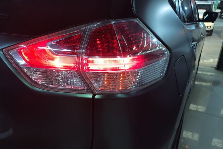 Used Nissan X-Trail 2014 2.0L CVT Comfort Edition 2WD Right Rear Taillight