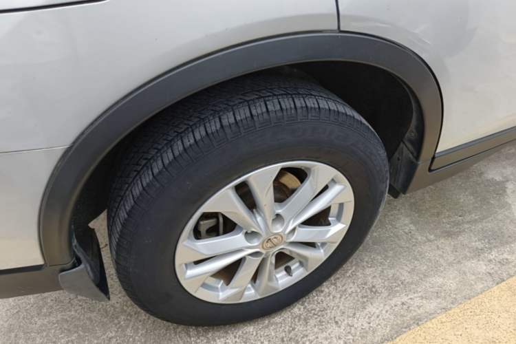 Used Nissan X-Trail 2014 2.0L CVT Comfort Edition 2WD Right Rear Wheel Hub