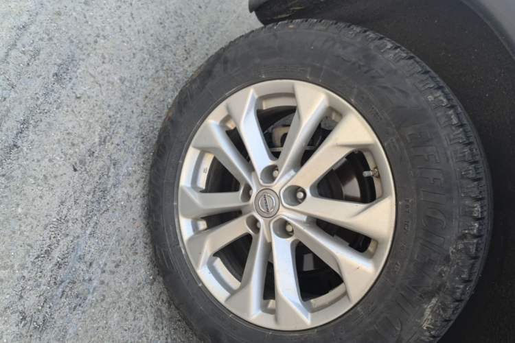 Used Nissan X-Trail 2014 2.5L CVT Luxury Edition 4WD Right Rear Wheel Hub