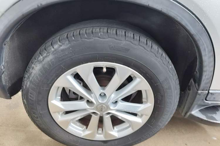 Used Nissan X-Trail 2014 2.0L CVT Comfort Edition 2WD Right Rear Wheel Hub