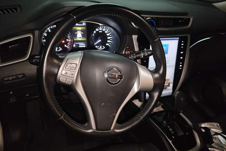 Used Nissan X-Trail 2014 2.5L CVT Leading Edition 4WD Steering Wheel