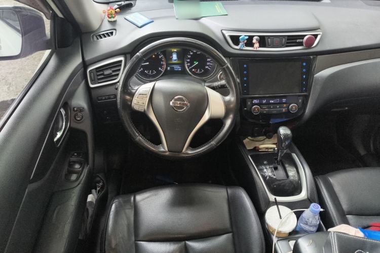 Used Nissan X-Trail 2014 2.0L CVT Comfort Edition 2WD Steering Wheel