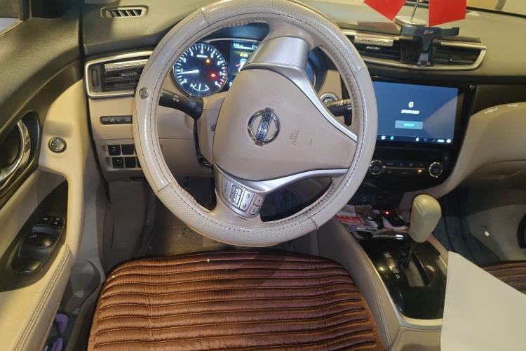 Used Nissan X-Trail 2014 2.0L CVT Comfort Edition 2WD Steering Wheel