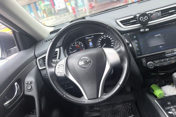 Used Nissan X-Trail 2014 2.0L CVT Comfort Edition 2WD Steering Wheel