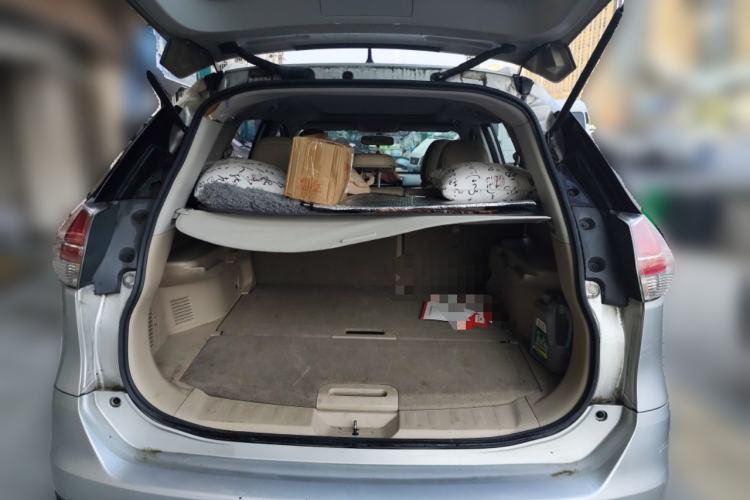 Used Nissan X-Trail 2014 2.0L CVT Comfort Edition 2WD Trunk