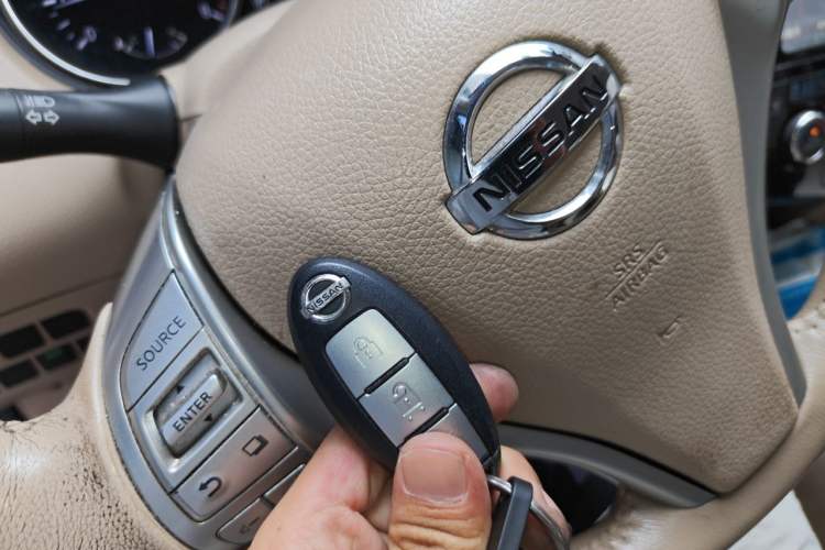 Used Nissan X-Trail 2014 2.0L CVT Comfort Edition 2WD Vehicle Key