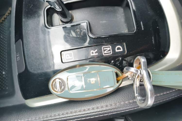 Used Nissan X-Trail 2014 2.0L CVT Comfort Edition 2WD Vehicle Key