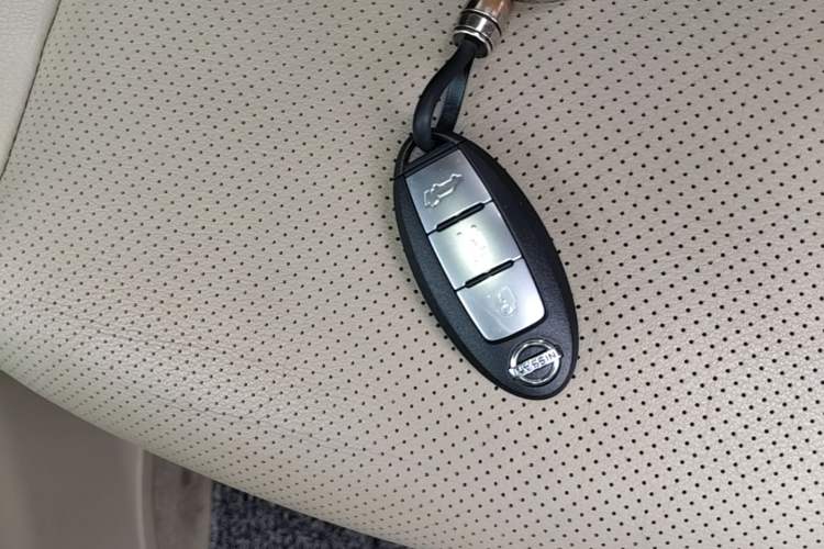 Used Nissan X-Trail 2014 2.0L CVT Comfort Edition 2WD Vehicle Key