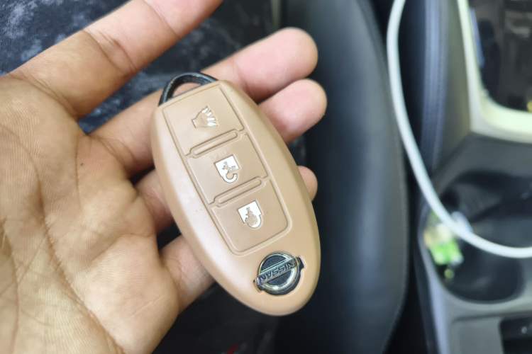 Used Nissan X-Trail 2014 2.0L CVT Comfort Edition 2WD Vehicle Key
