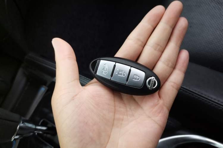 Used Nissan X-Trail 2014 2.5L CVT Luxury Edition 4WD Vehicle Key