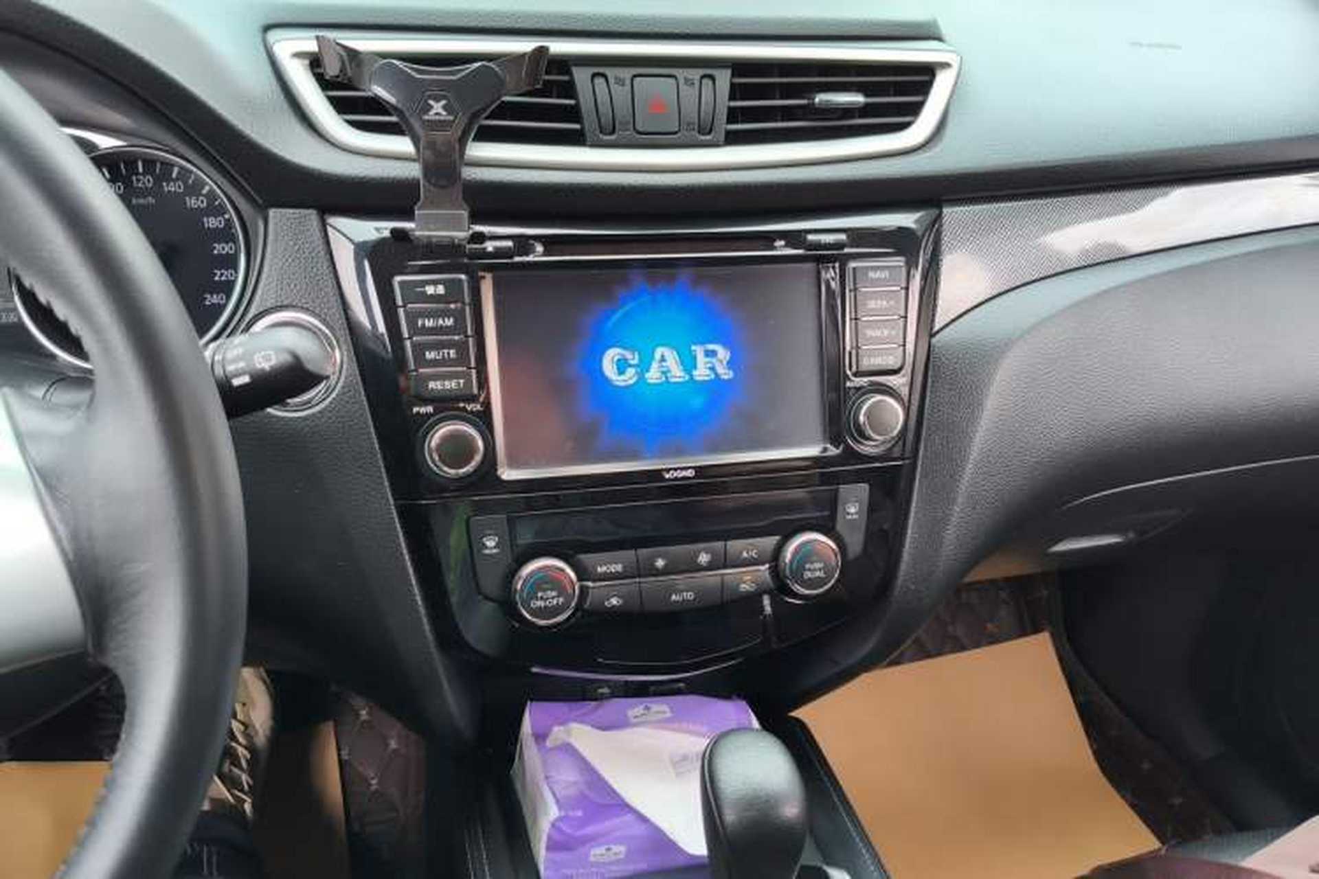 Used Nissan X-Trail 2014 2.5L CVT Luxury Edition 4WD Audio And AC Panel