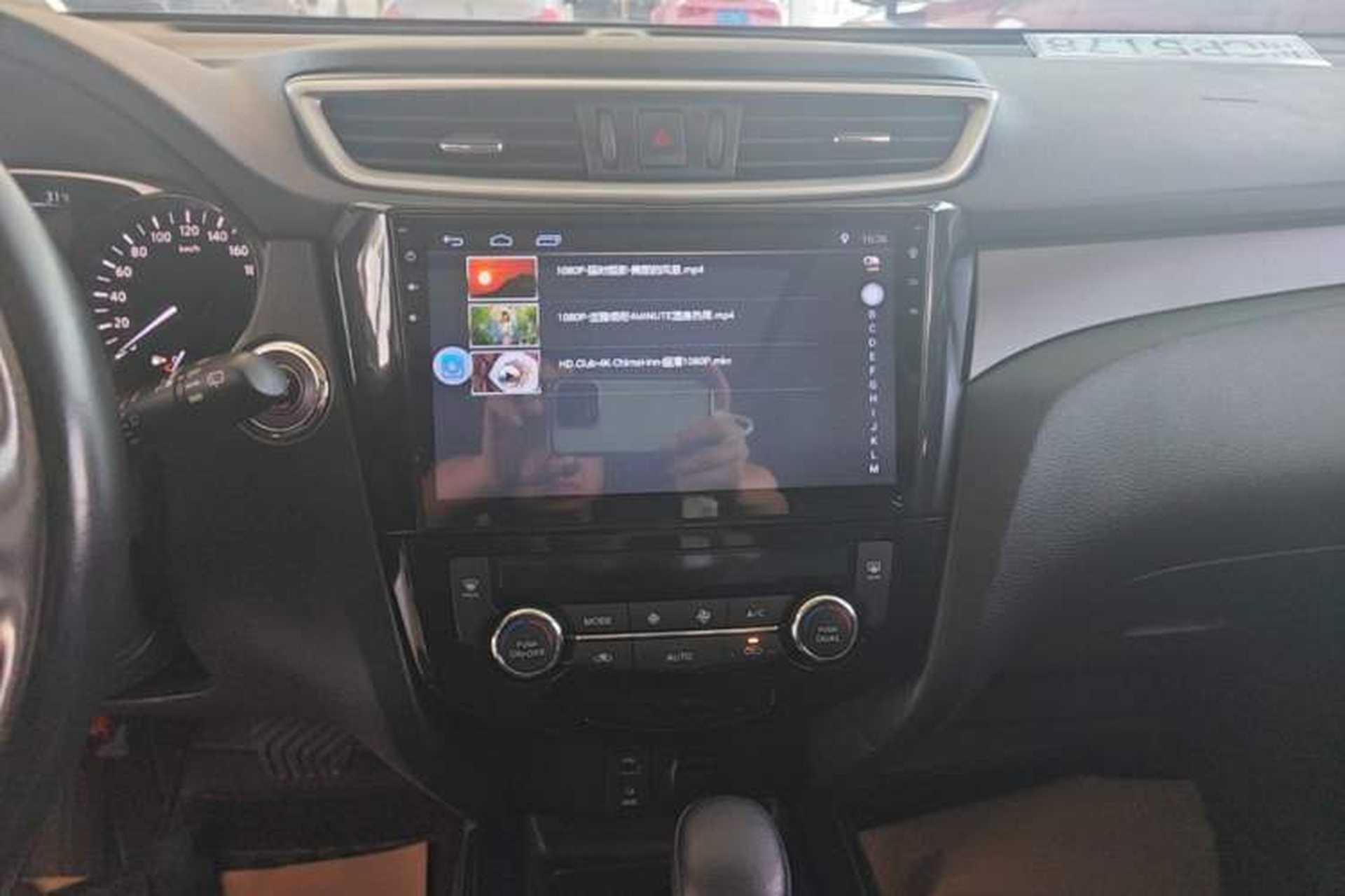 Used Nissan X-Trail 2014 2.0L CVT Comfort Edition 2WD Audio And AC Panel
