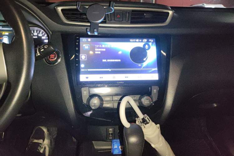 Used Nissan X-Trail 2014 2.0L CVT Comfort Edition 2WD Audio And AC Panel
