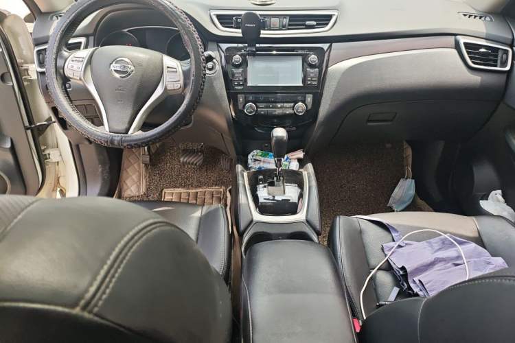 Used Nissan X-Trail 2014 2.0L CVT Smart Edition 2WD Audio And AC Panel