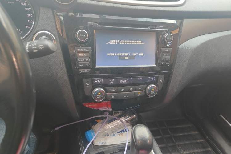 Used Nissan X-Trail 2014 2.0L CVT Smart Edition 2WD Audio And AC Panel
