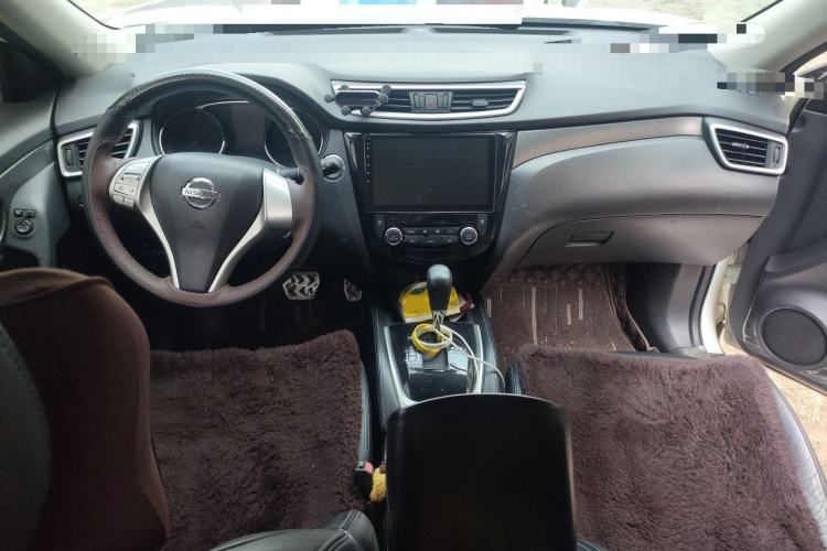 Used Nissan X-Trail 2014 2.0L CVT Comfort Edition 2WD Center Console