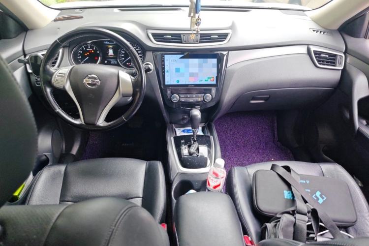 Used Nissan X-Trail 2014 2.0L CVT Comfort Edition 2WD Center Console