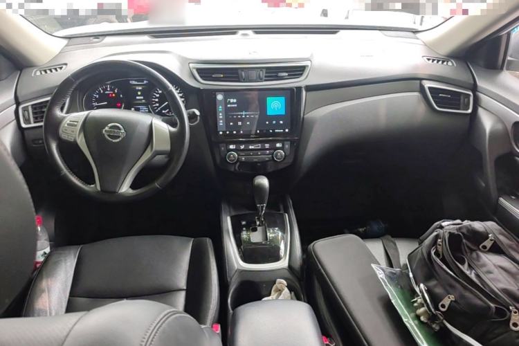 Used Nissan X-Trail 2014 2.0L CVT Comfort Edition 2WD Center Console