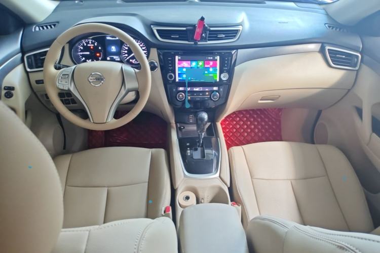 Used Nissan X-Trail 2014 2.0L CVT Comfort Edition 2WD Center Console
