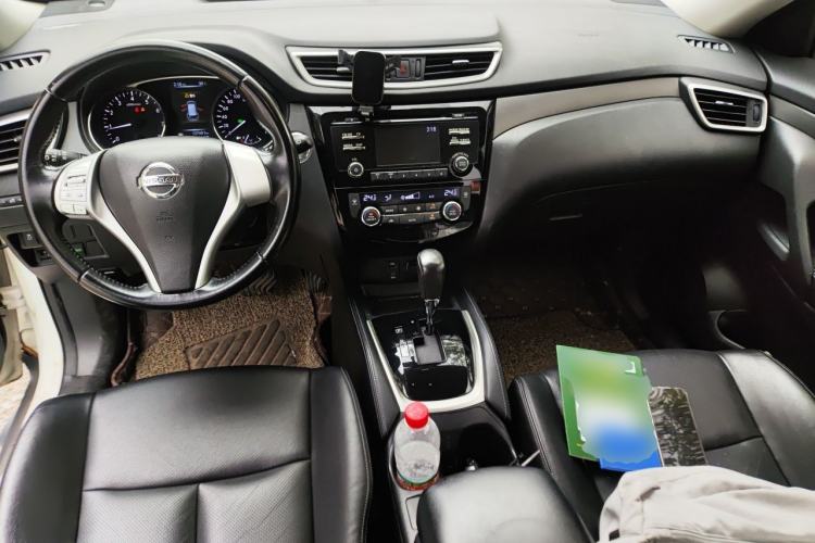 Used Nissan X-Trail 2014 2.0L CVT Comfort Edition 2WD Center Console