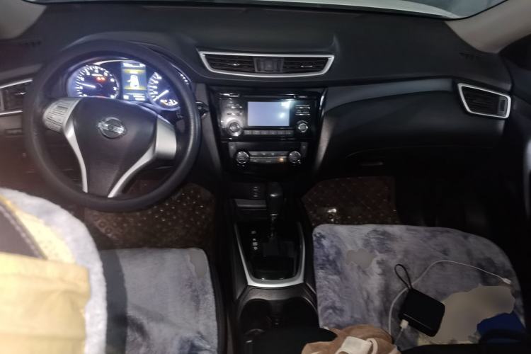 Used Nissan X-Trail 2014 2.0L CVT Comfort Edition 2WD Center Console