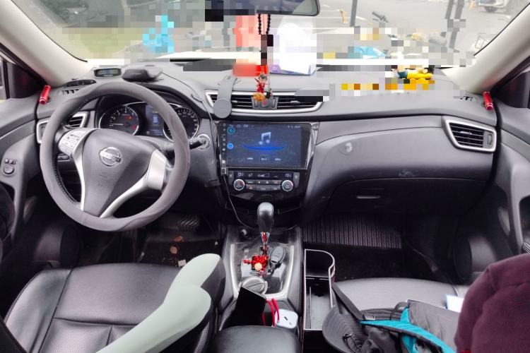 Used Nissan X-Trail 2014 2.0L CVT Comfort Edition 2WD Center Console