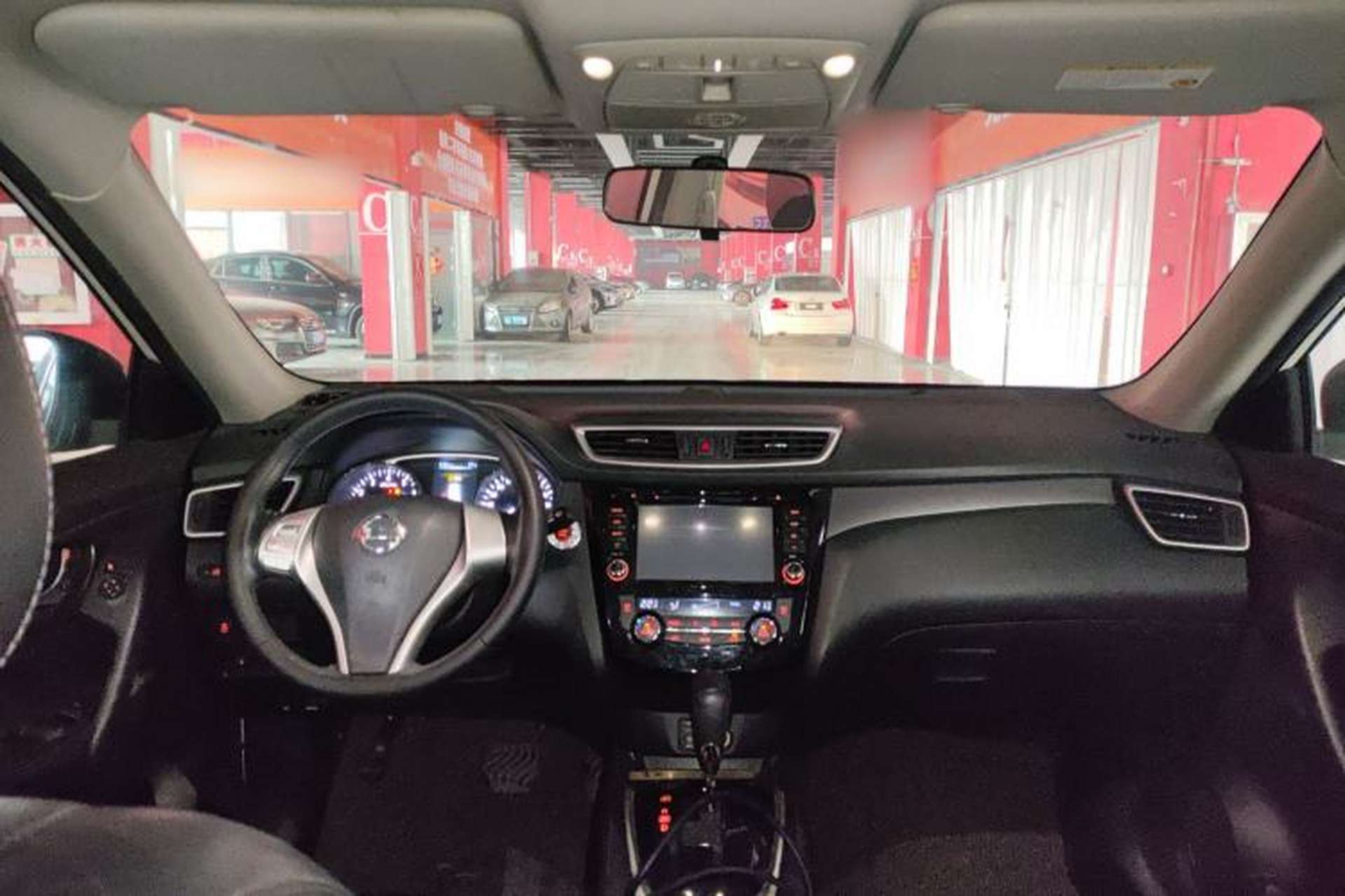 Used Nissan X-Trail 2014 2.0L CVT Comfort Edition 2WD Center Console