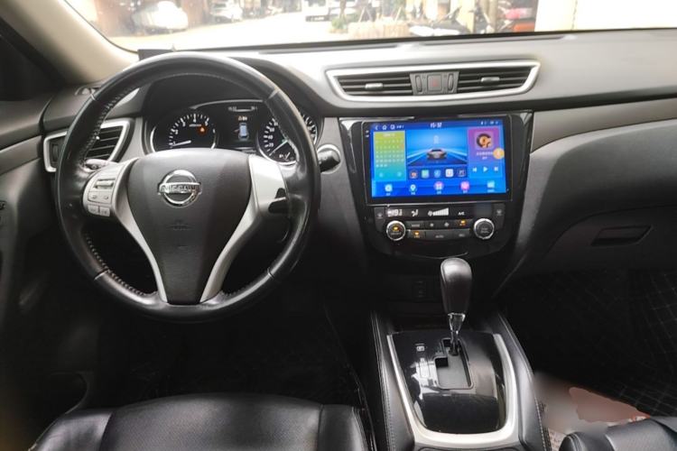Used Nissan X-Trail 2014 2.0L CVT Comfort Edition 2WD Center Console