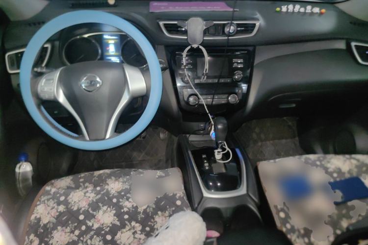 Used Nissan X-Trail 2014 2.0L CVT Comfort Edition 2WD Center Console
