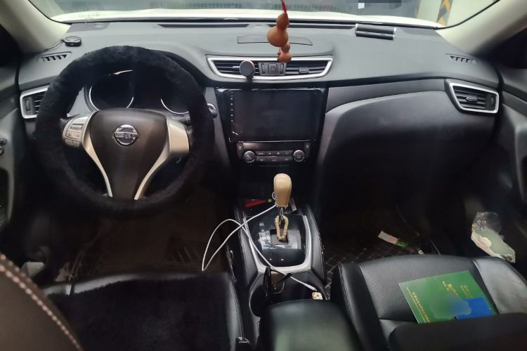 Used Nissan X-Trail 2014 2.0L CVT Comfort Edition 2WD Center Console