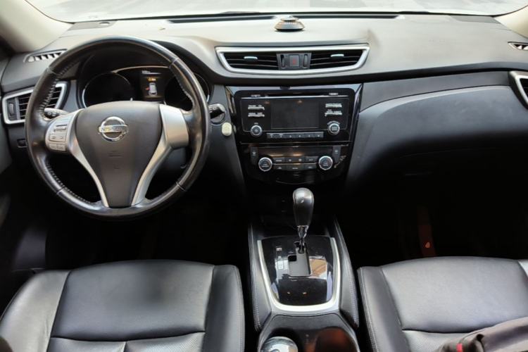 Used Nissan X-Trail 2014 2.0L CVT Comfort Edition 2WD Center Console