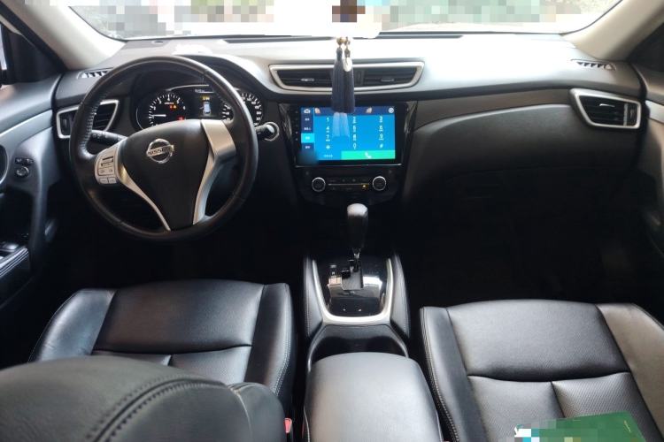 Used Nissan X-Trail 2014 2.0L CVT Comfort Edition 2WD Center Console