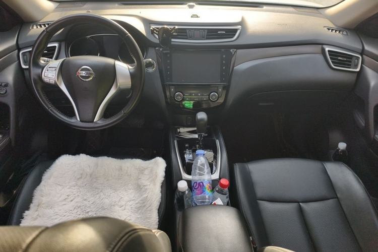 Used Nissan X-Trail 2014 2.0L CVT Comfort Edition 2WD Center Console