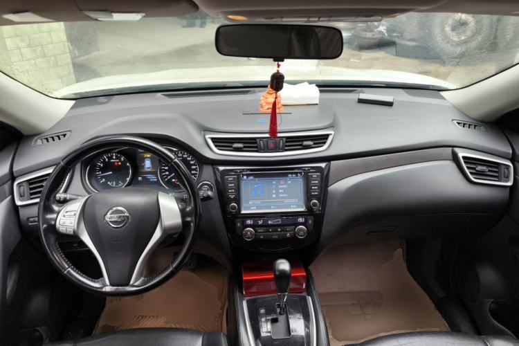 Used Nissan X-Trail 2014 2.0L CVT Comfort Edition 2WD Center Console