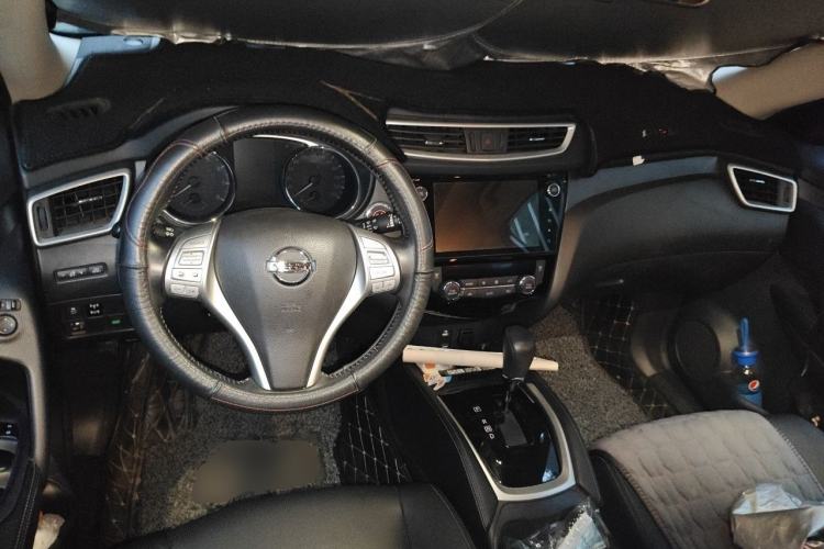 Used Nissan X-Trail 2014 2.0L CVT Comfort Edition 2WD Center Console
