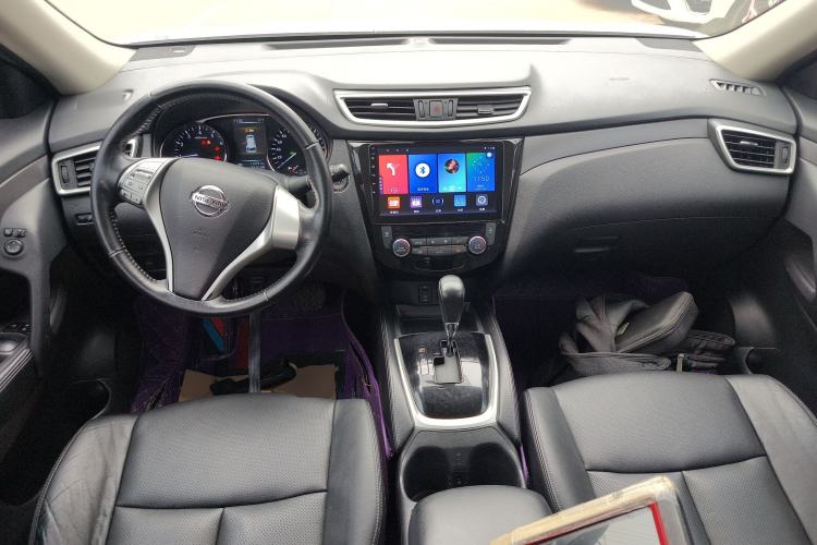 Used Nissan X-Trail 2014 2.0L CVT Comfort Edition 2WD Center Console
