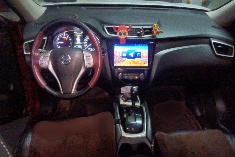 Used Nissan X-Trail 2014 2.0L CVT Smart Edition 2WD Center Console