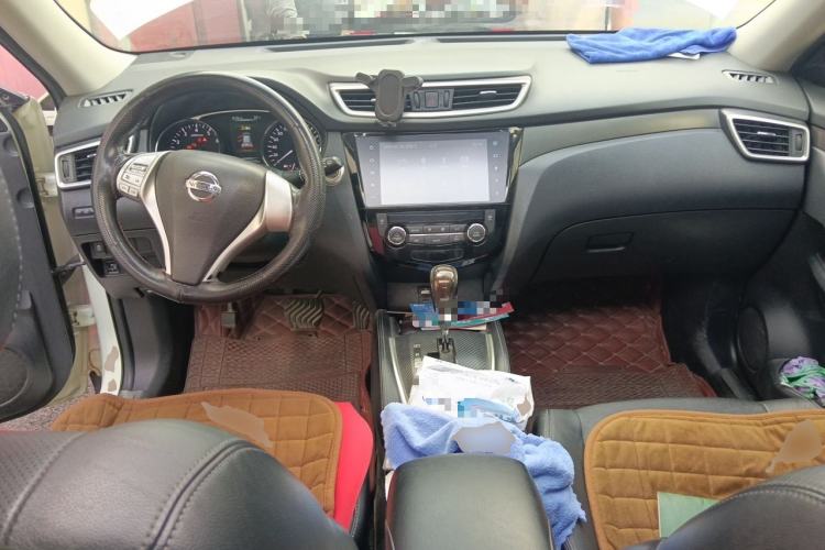 Used Nissan X-Trail 2014 2.0L CVT Comfort Edition 2WD Center Console