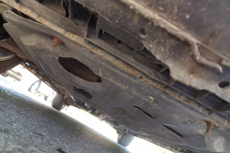 Used Nissan X-Trail 2014 2.5L CVT Leading Edition 4WD Chassis Front