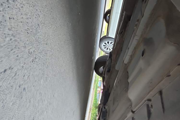 Used Nissan X-Trail 2014 2.5L CVT Leading Edition 4WD Chassis Front Left