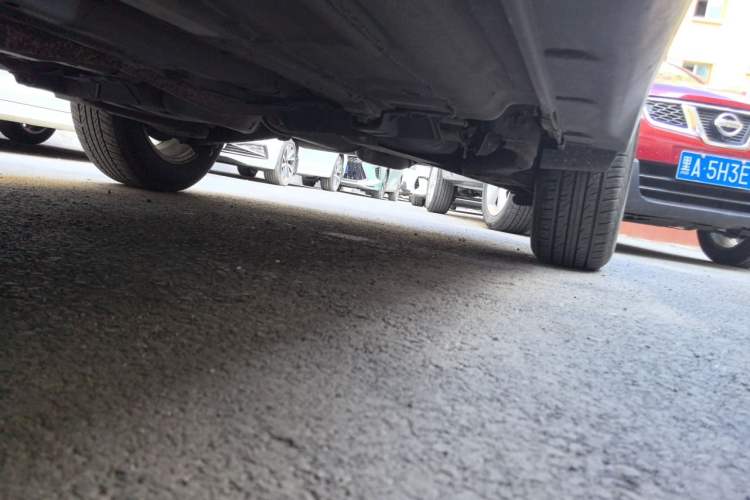 Used Nissan X-Trail 2014 2.0L CVT Comfort Edition 2WD Chassis Front Left