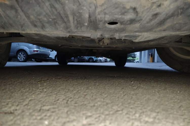 Used Nissan X-Trail 2014 2.0L CVT Comfort Edition 2WD Chassis Rear