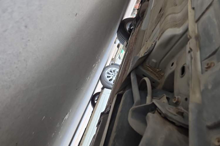 Used Nissan X-Trail 2014 2.5L CVT Leading Edition 4WD Chassis Rear Left
