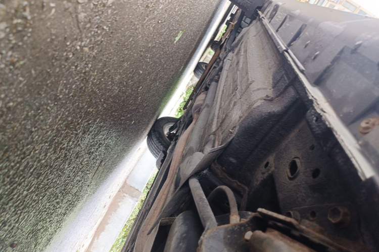 Used Nissan X-Trail 2014 2.0L CVT Comfort Edition 2WD Chassis Rear Left